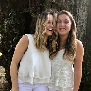 Meet your Posher, Caroline